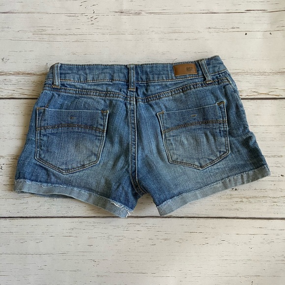 tillys RSQ malibu shorts! - Picture 2 of 4